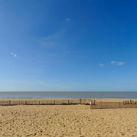 Appartement T2 A 50M De La Plage, Balcon, Wifi, Tout Confort, 4 Pers, Chatelaillon-Plage - Fr-1-535-9 Экстерьер фото